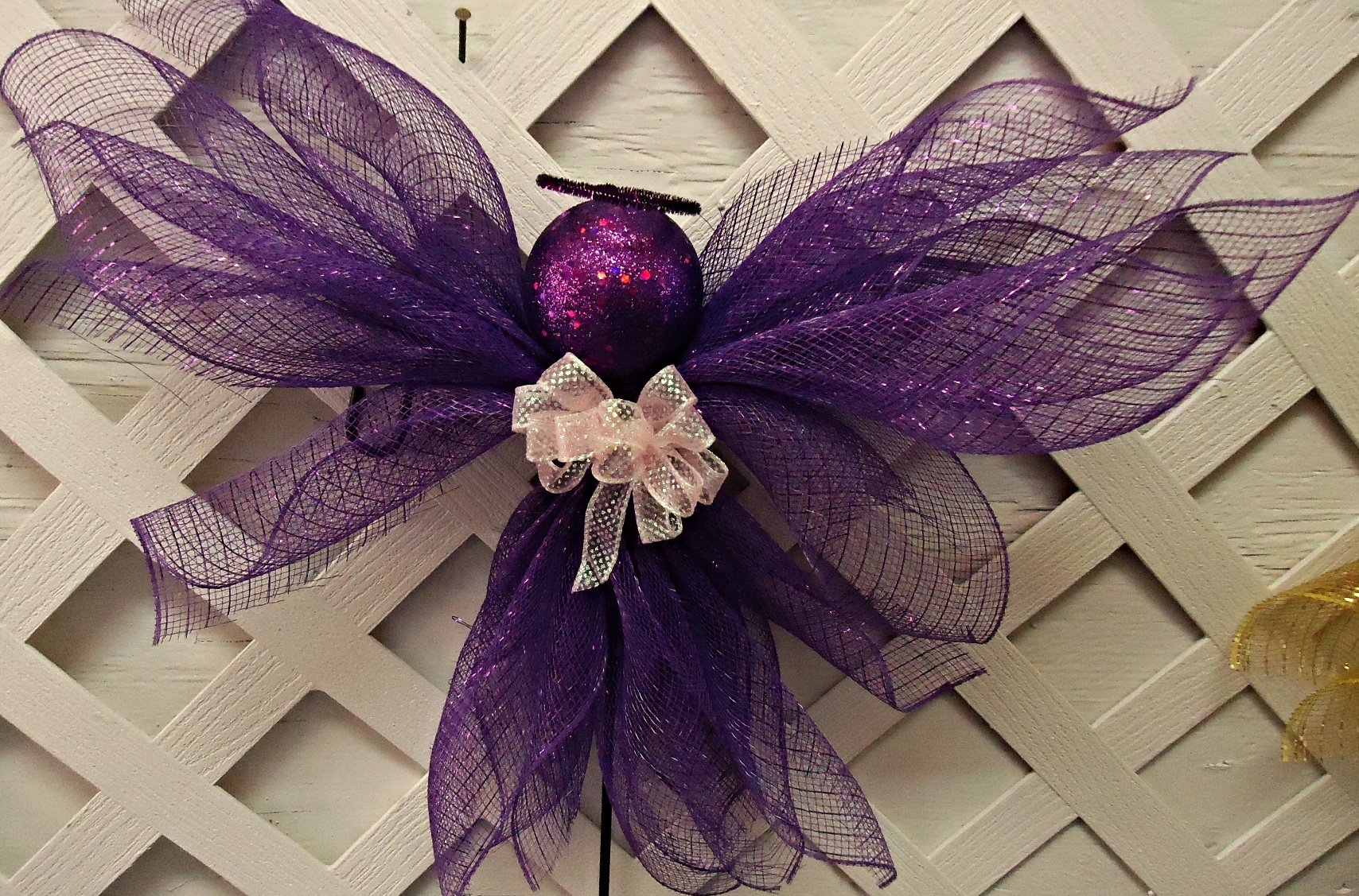 Mesh Angel On 
  Shepherd Hook
   $22.50