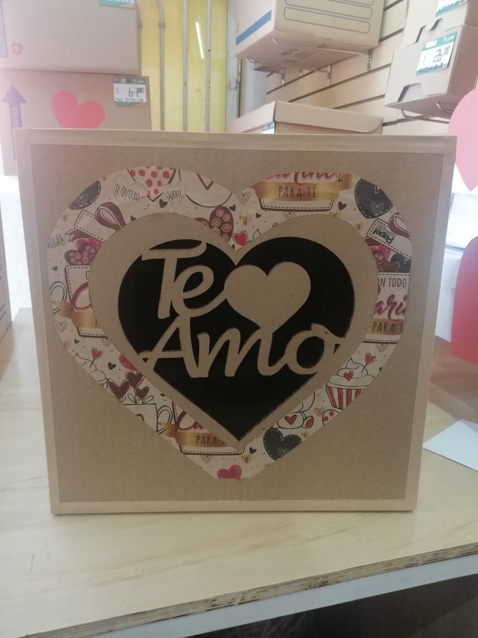 CAJA DECORADA