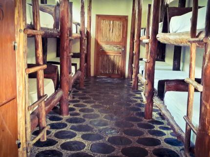 HABITACIÓN RUSTICA PARA 8 PERSONAS, ECONÓMICO, CON ALBERCA Y DESAYUNO INCLUIDO ¡¡¡