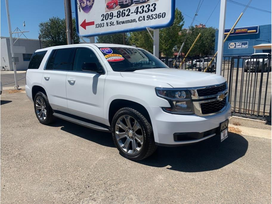 2017 CHEVY TAHOE
Miles: 122,316
Drive: 4WD
Trans: Auto, 6-Spd Overdrive
Engine: V8, EcoTec3, 5.3 Liter Stock: 1121
VIN: 214760