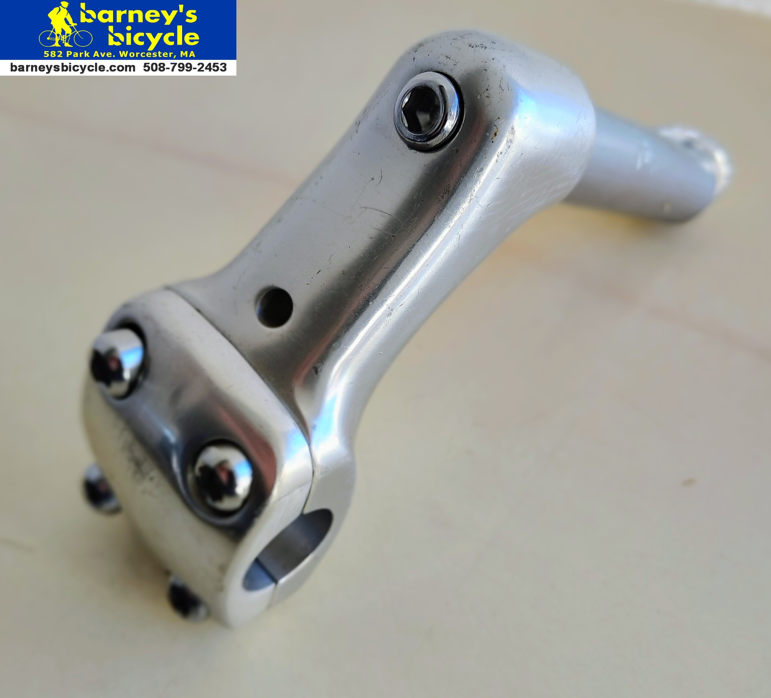 Nitto MT-1 "golf club" Stem
1" w/ 80mm Reach
NOS $49.00