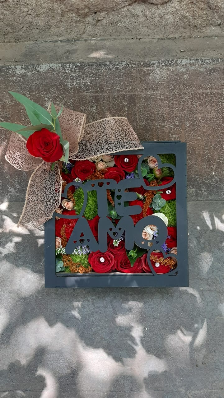 Woman wearing a casual attire