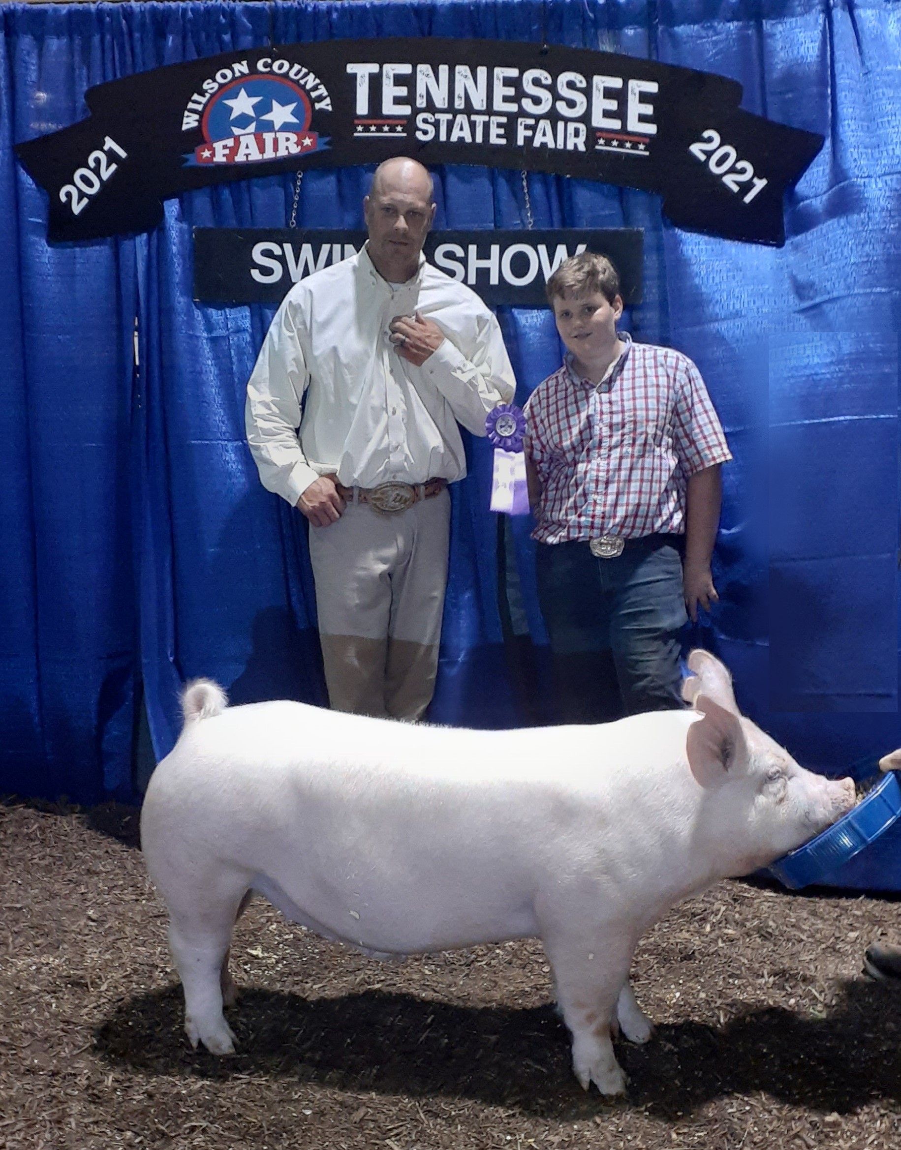 Tylan Lusk
2021 Tennessee State Fair
Champion Yorkshire Barrow 
