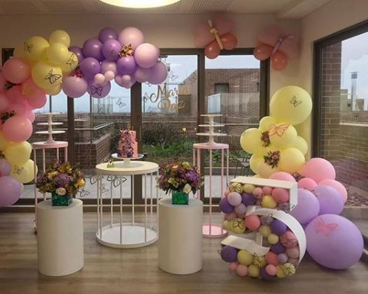 Número 1 Hueco para rellenar con globos
Medidas 80cm de altura
Precio de Alquiler
$45.000