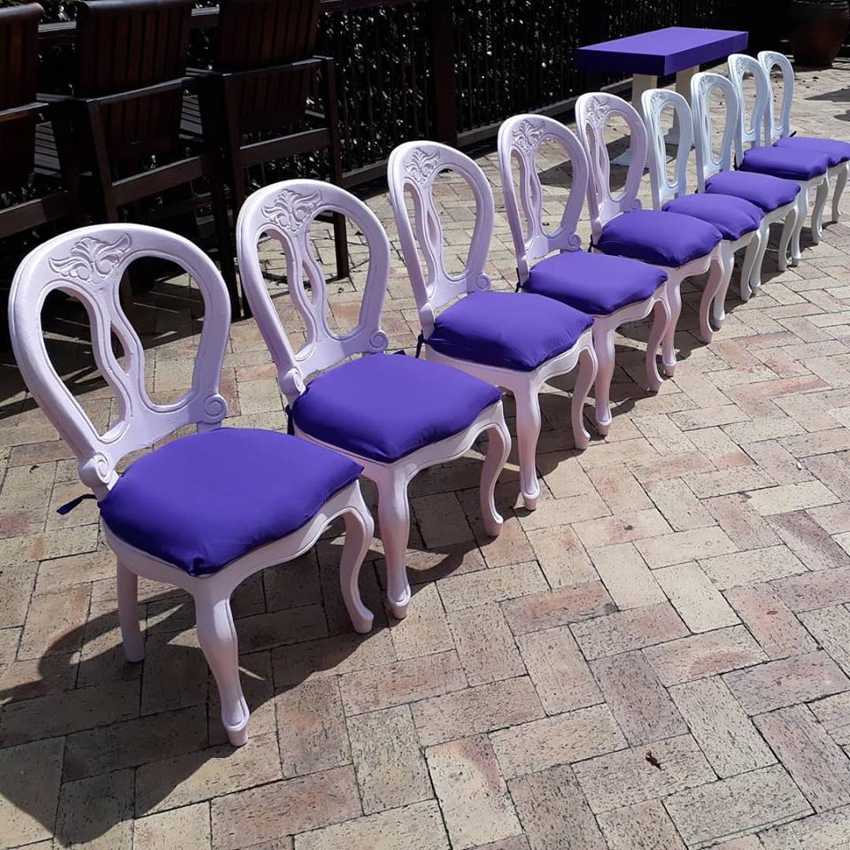 Sillas Venecia para niños
Alquiler de cada silla con cojin color 10.000