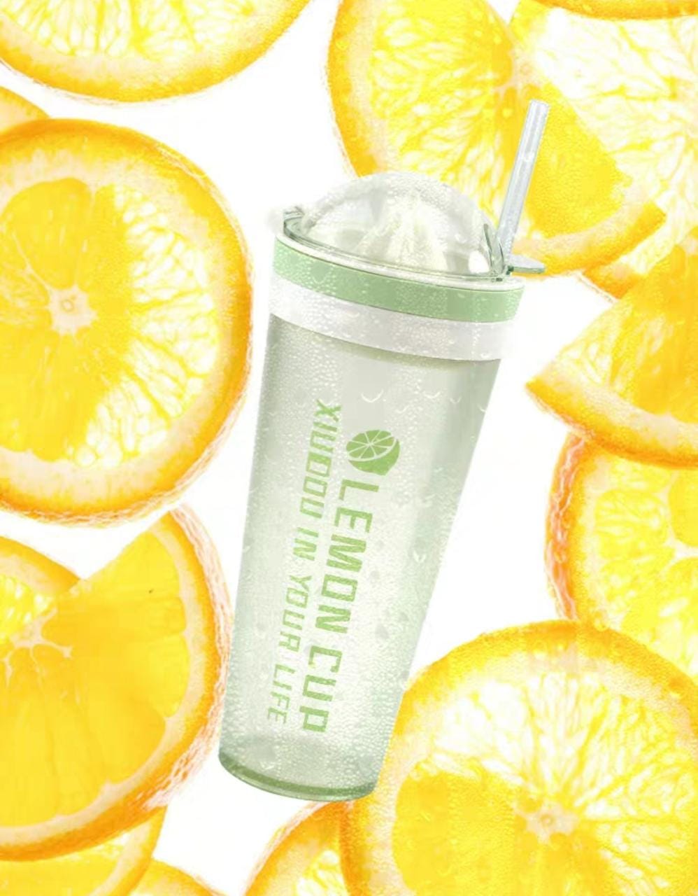 252AD
VASO CON EXPRIMIDOR DE NARANJA
CAPACIDAD DE 600 ml