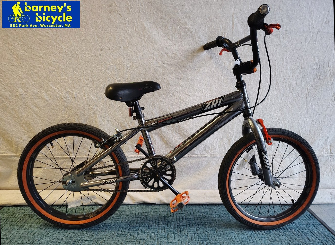 Avigo ZR1
Wheel Size: 18"/ Ages 5-7 / 1spd
Hand Brakes Only
Price: $119.00 (Professionally Tuned)