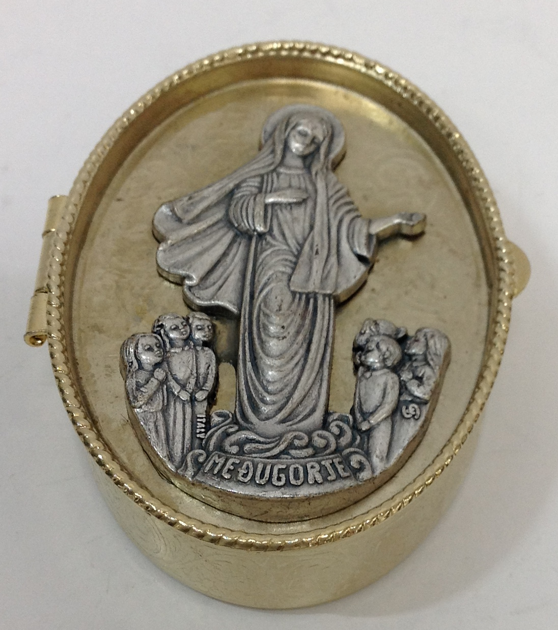PASTILLERO CON RELIEVE  VIRGEN DE FÁTIMA