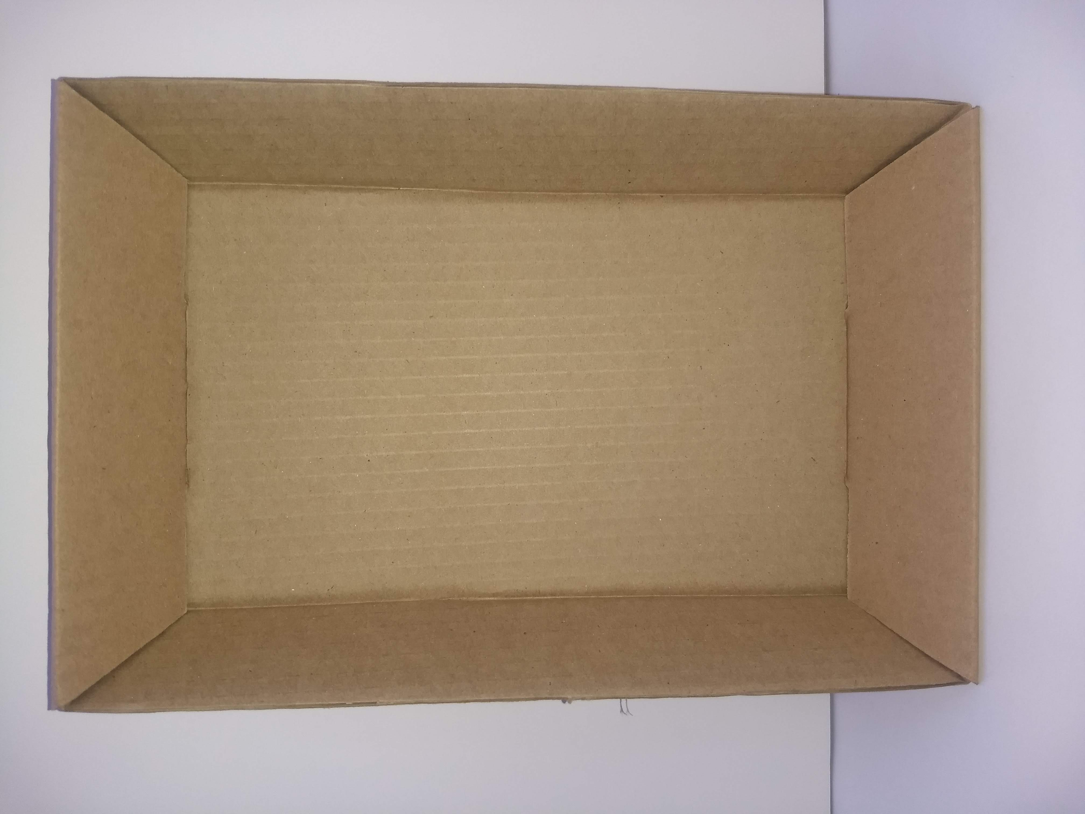 CHAROLA PARA HAMBURGUESA
MEDIDA 12.5X12.5X8