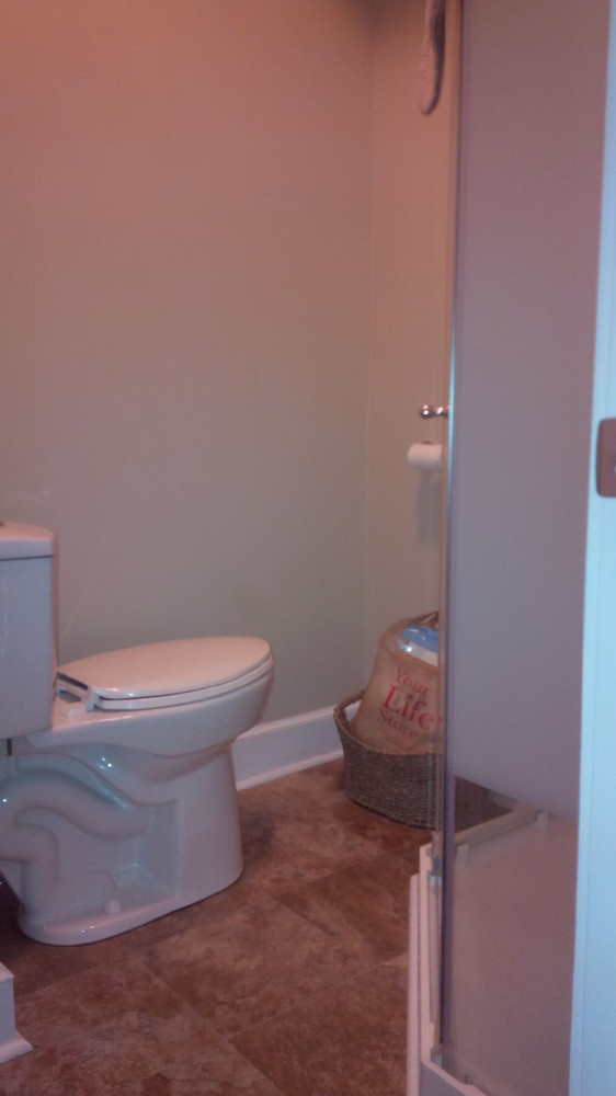 74 Exmouth #C Bathroom