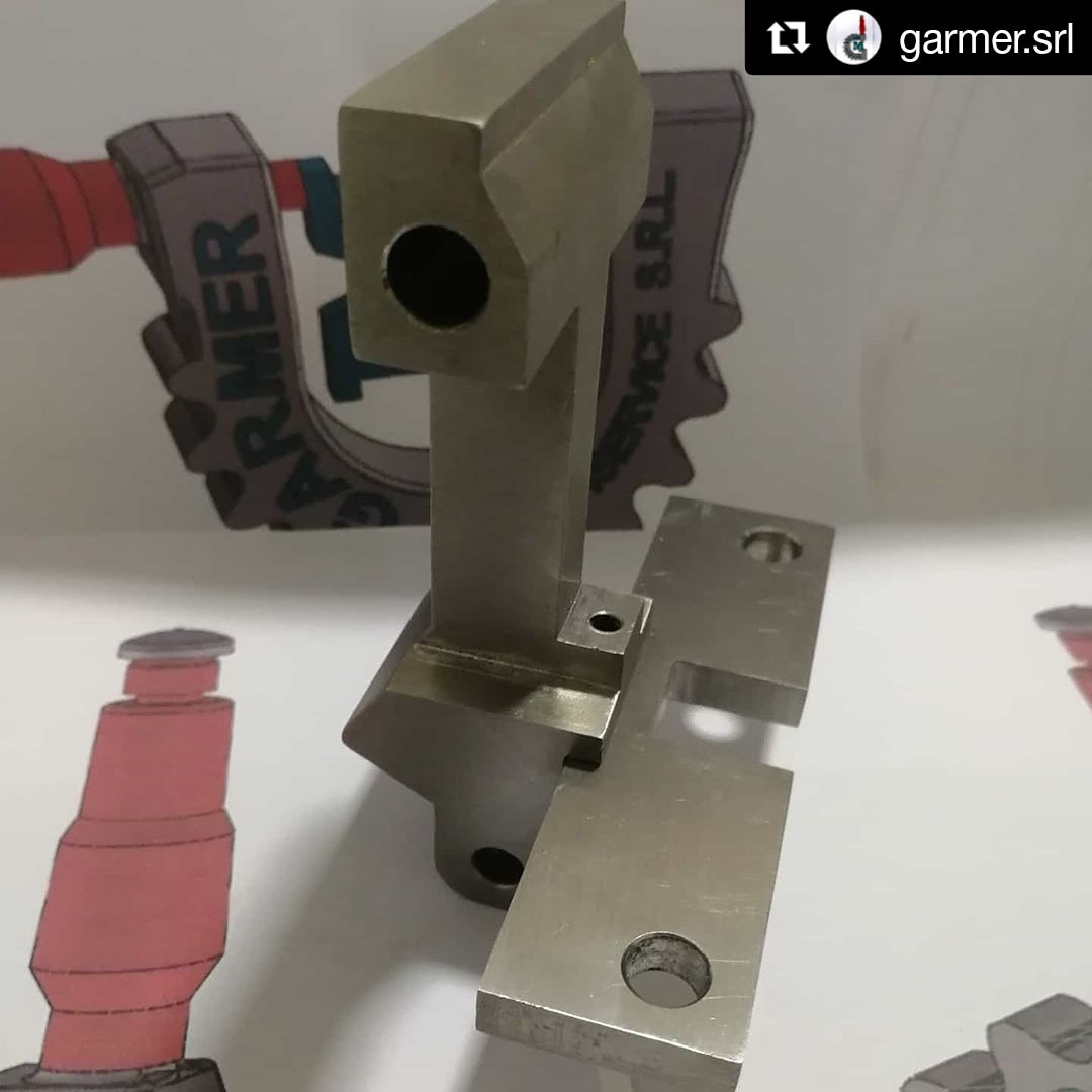 TAPADERA DE SALIDA EN ACERO INOXIDABLE