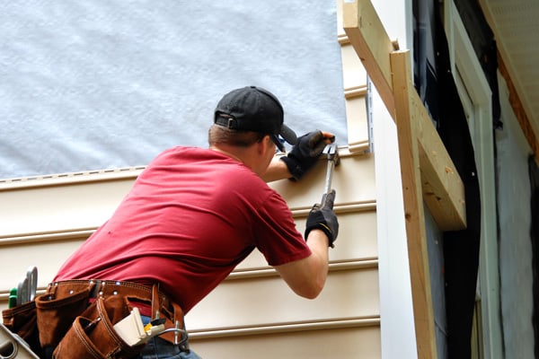 Installing Siding On a House