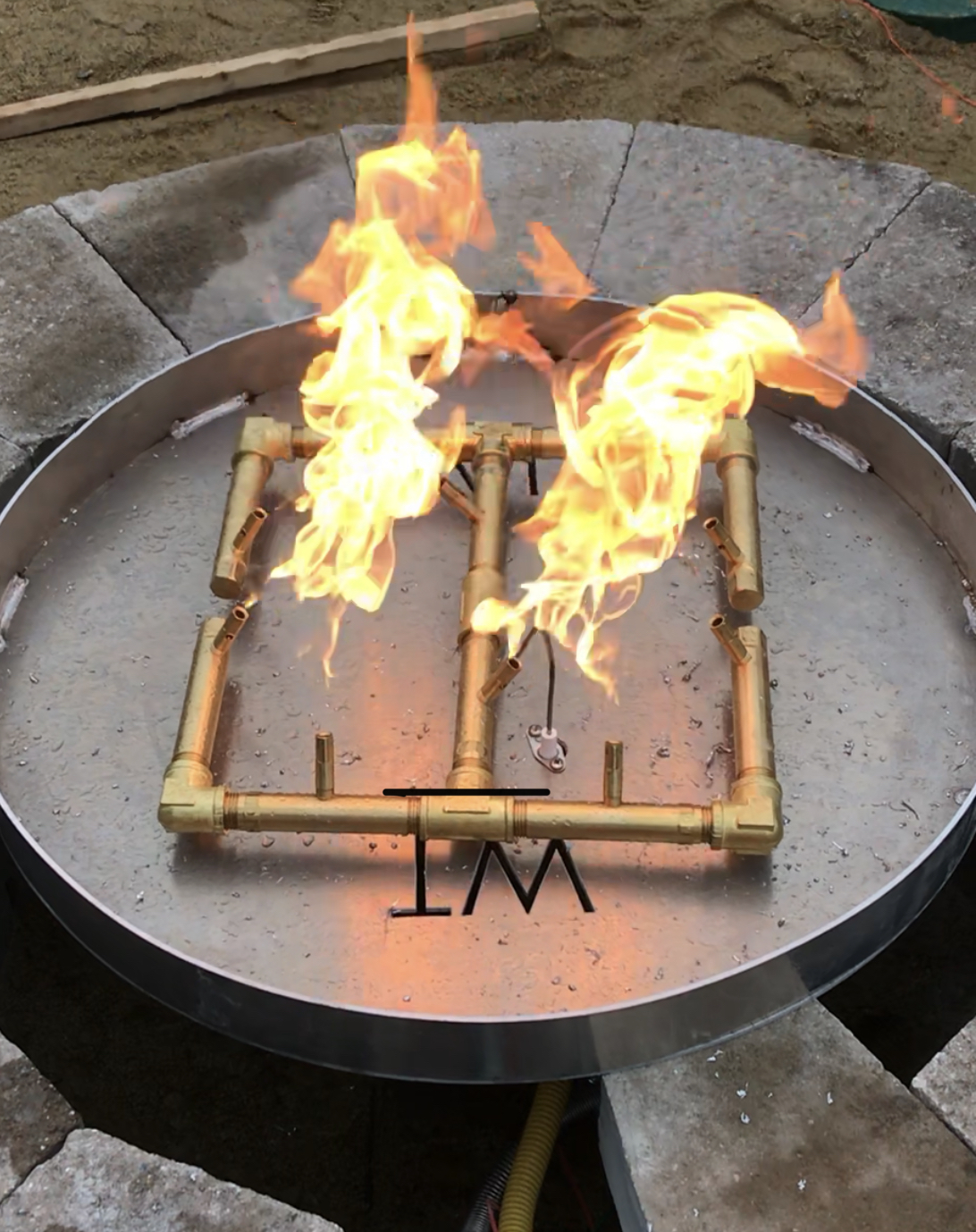 https://0201.nccdn.net/1_2/000/000/17d/53e/gas_firepit.jpeg