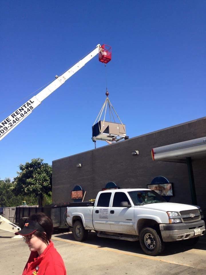 https://0201.nccdn.net/1_2/000/000/17d/54e/21_bomb-lifting-unit.jpg
