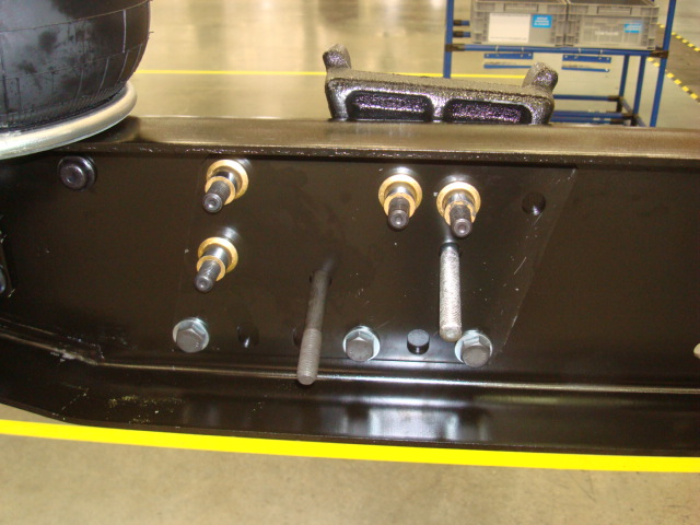 Ensamble de chasises y componentes para chasis de tractocamión en OEM´s