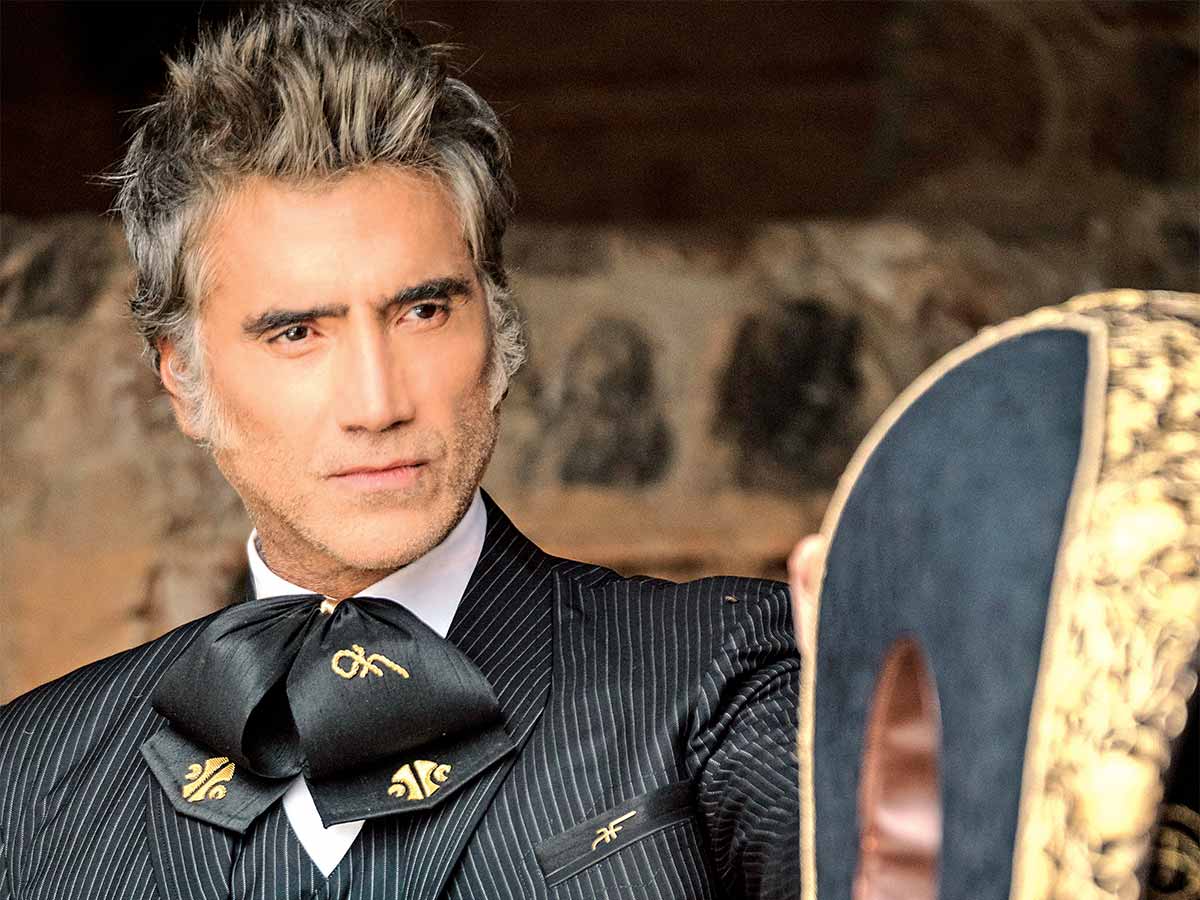 ALEJANDRO FERNANDEZ BIOGRAFIA LA EXITOSA DE RADIANV 