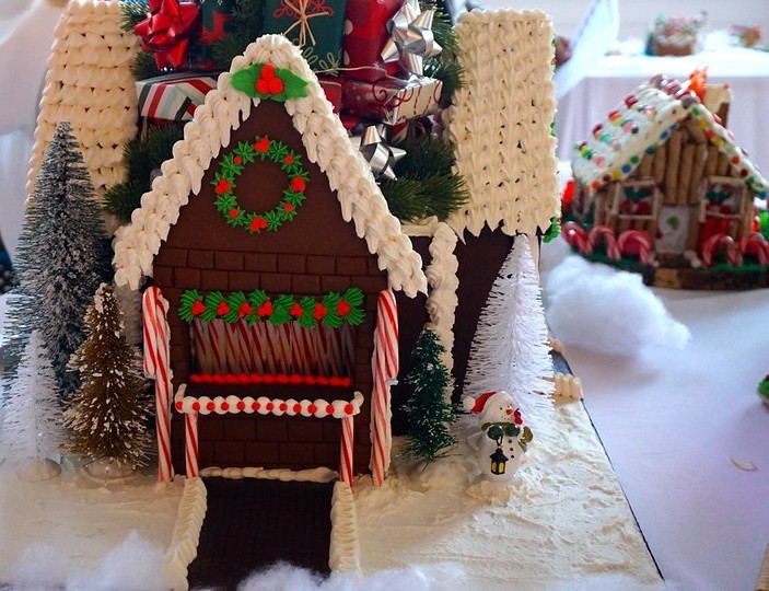 https://0201.nccdn.net/1_2/000/000/17e/154/2021-gingerbread-calendar.jpg