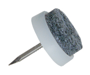           Resbalón con clavo 
                 de felpa