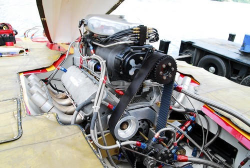 Graeme Weller's 550 Big block chev, 2200hp in his world record GP hydroplane