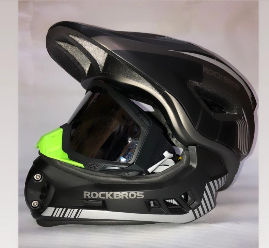 Casco Full face  ultraligero Marca "Rockbros"
