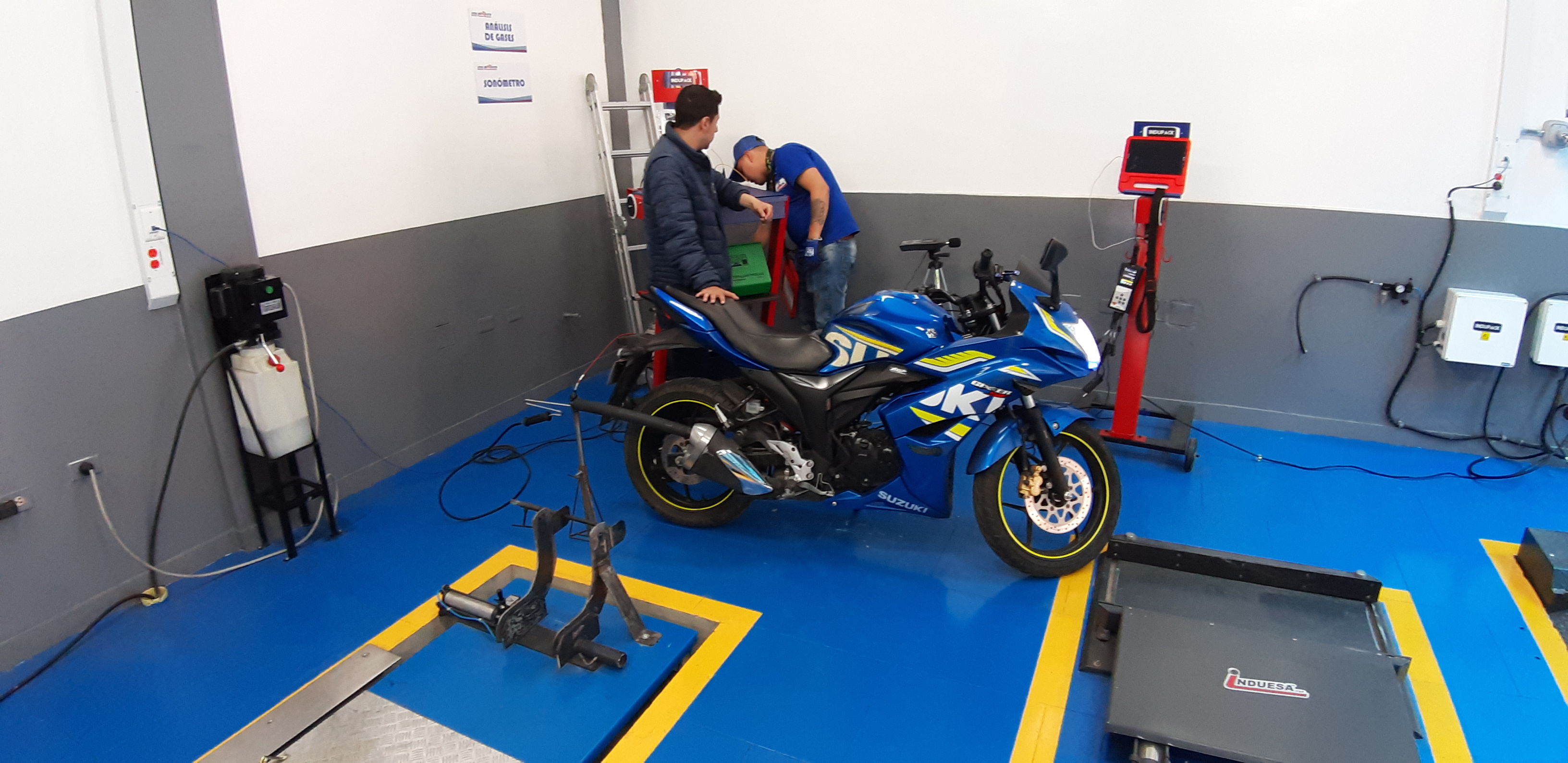 Centro de Diagnostico Automotor CDA Motolista Pista de inspección 4 