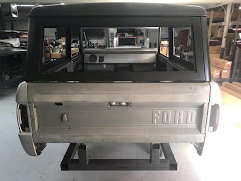 LIFTGATE INSTALLED