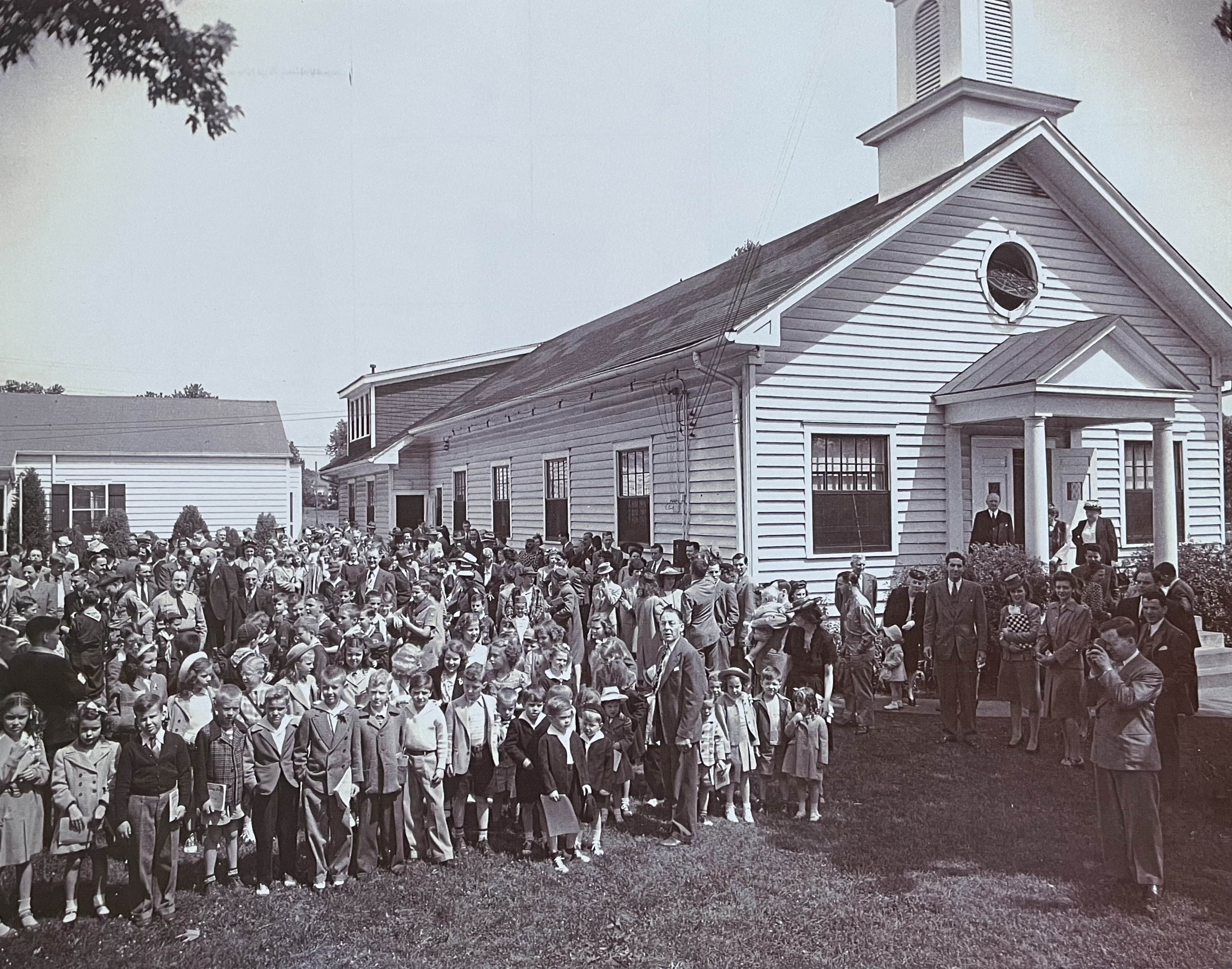 A soldier recreation room was added to accommodate gatherings from Bowman Field Air Base - 1942.