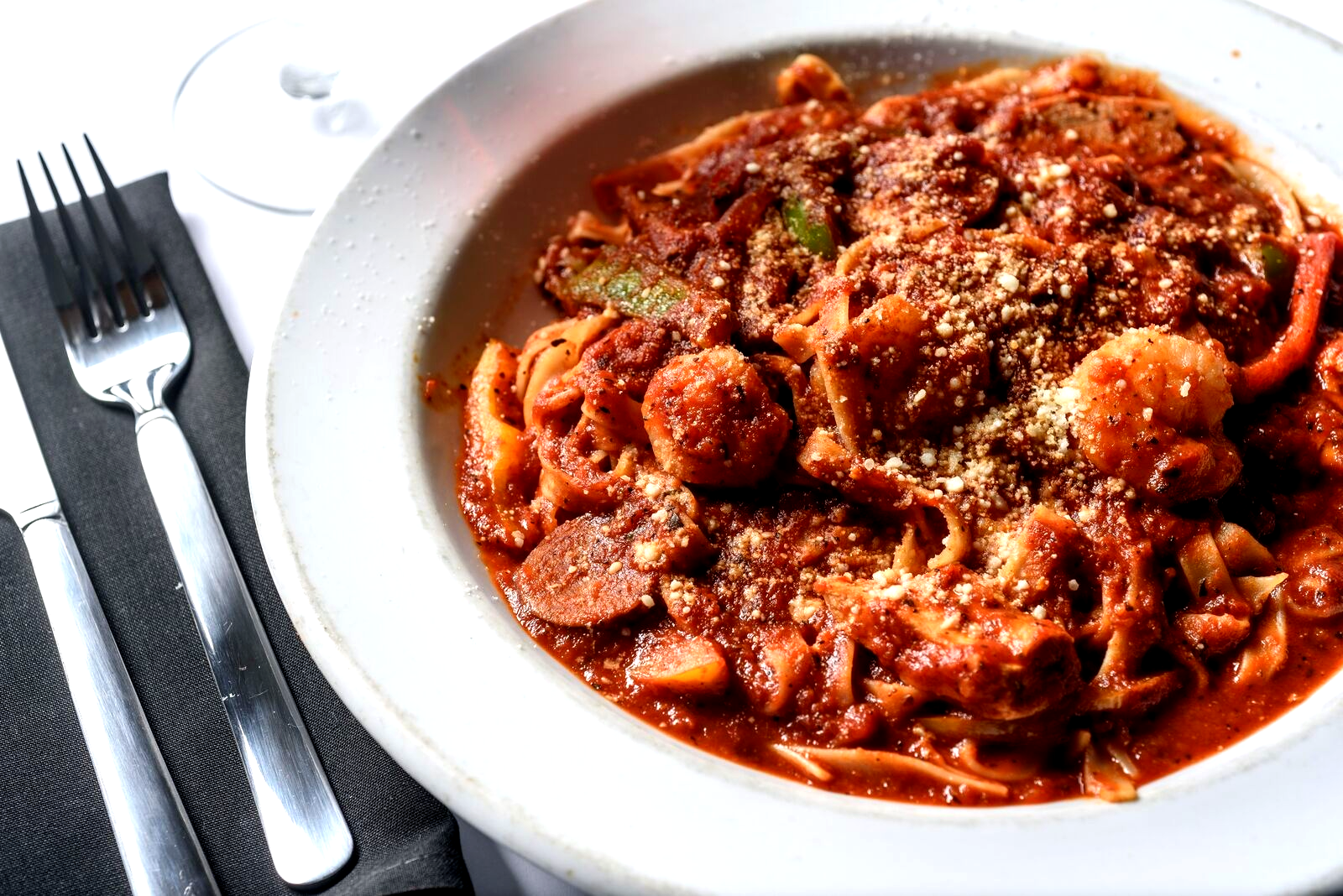 https://0201.nccdn.net/1_2/000/000/180/9f2/jambalaya-1600x1068.png
