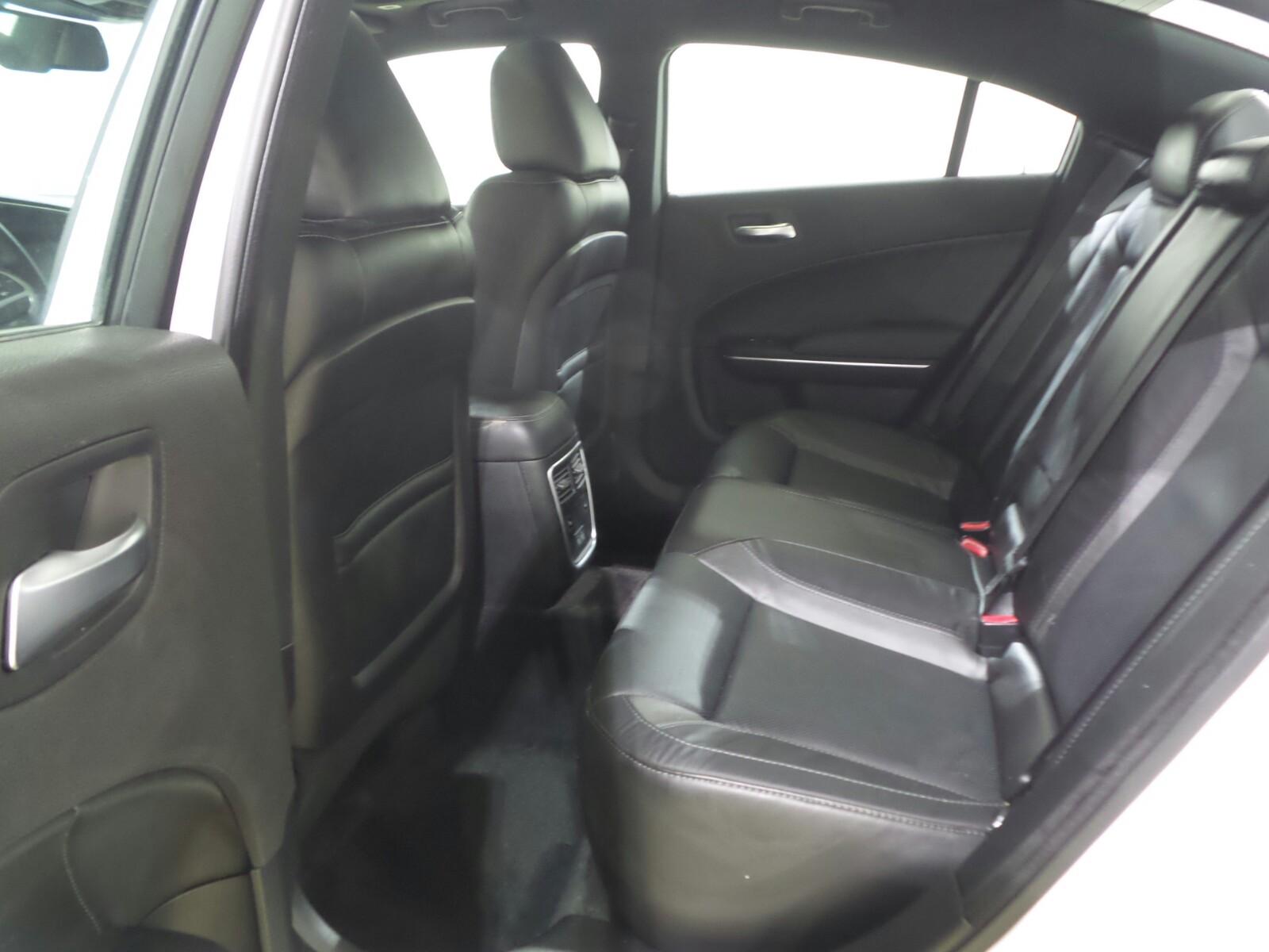 INTERIORREAR INTERIORREAR