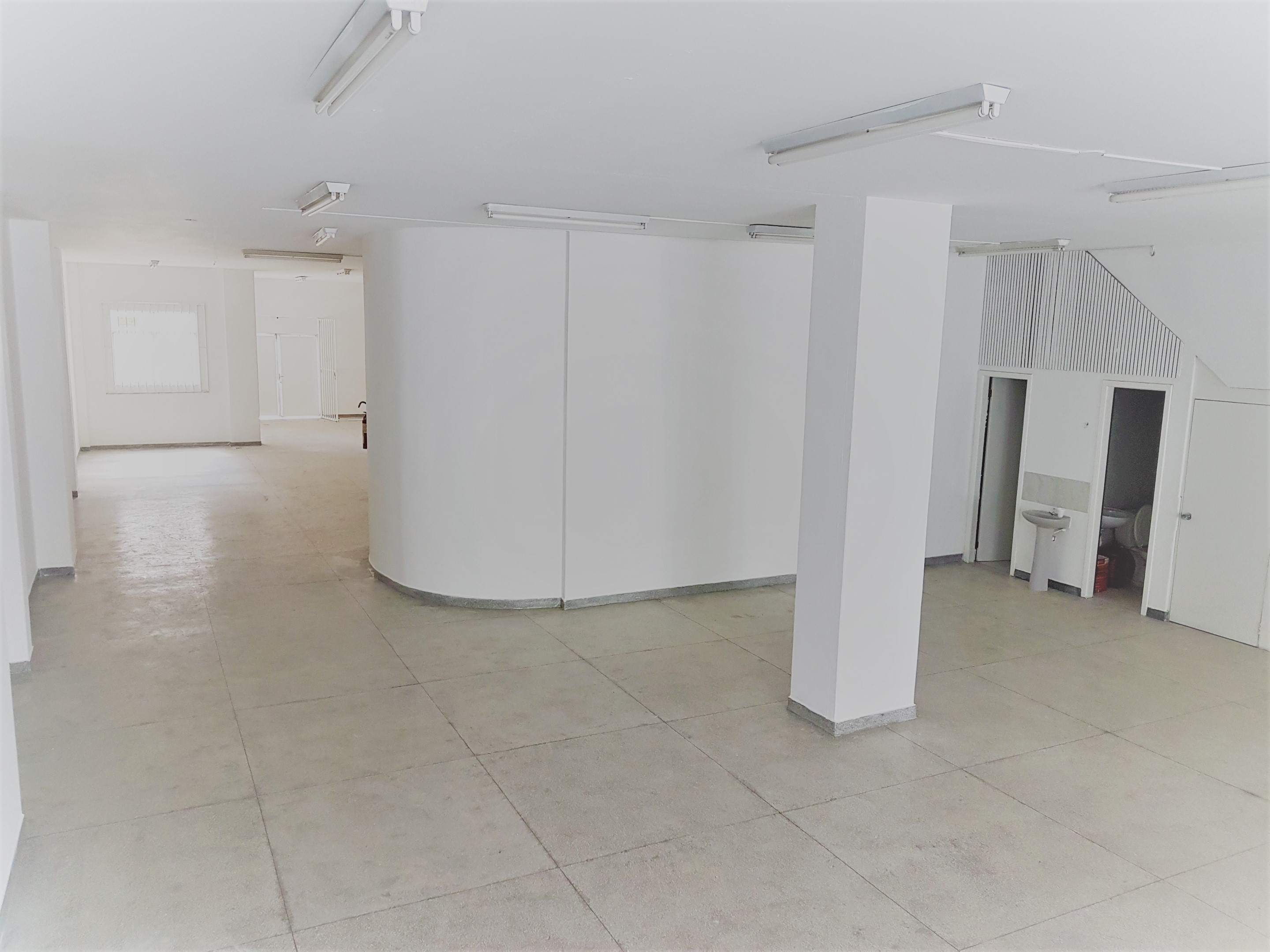 Loja Térrea (com 277m²)