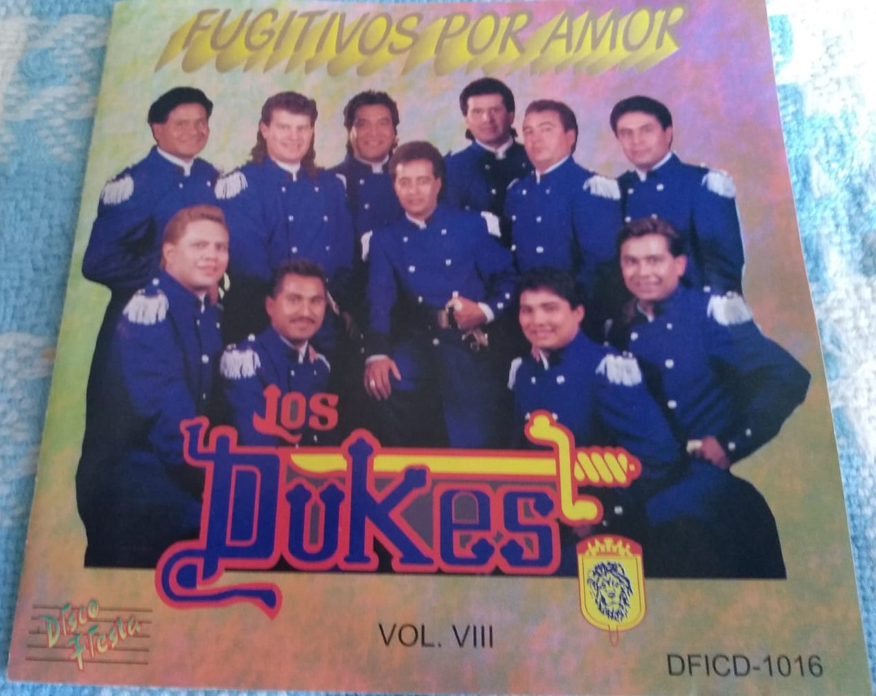 ¡Escucha los mejores éxitos del álbum "Fugitivos por amor" Aquí!
