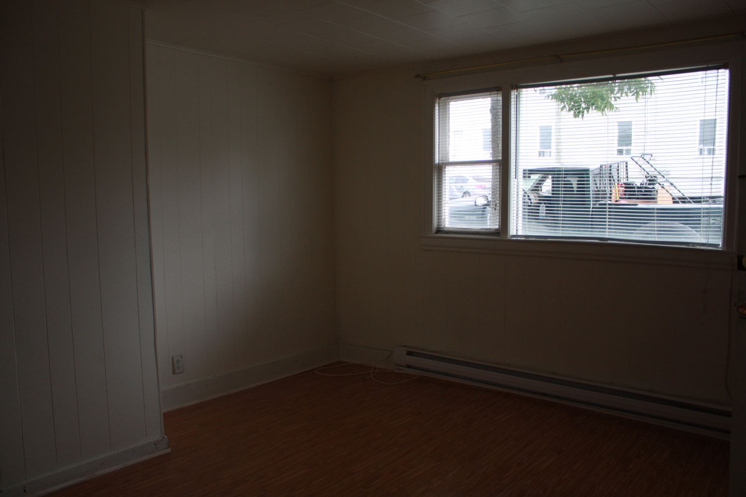 119 Queen Street West Living Room