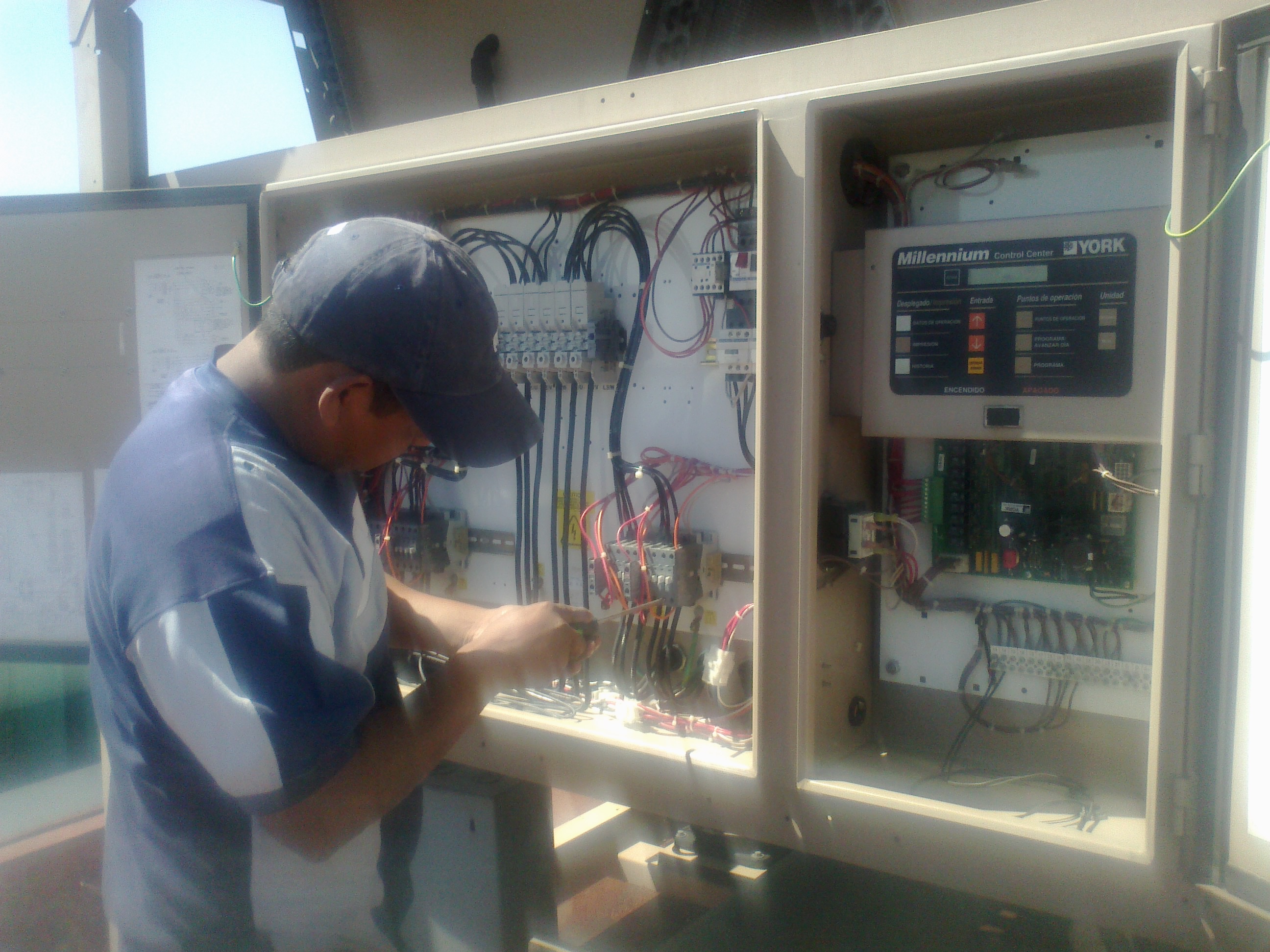 Mantenimiento a Chiller marca York