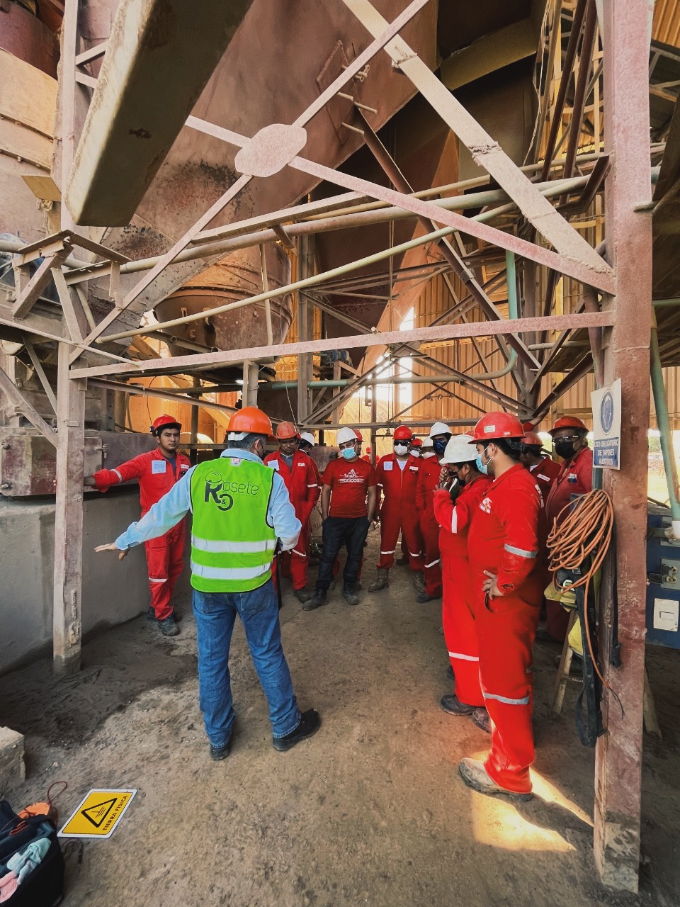 https://0201.nccdn.net/1_2/000/000/185/330/curso-5.jpg