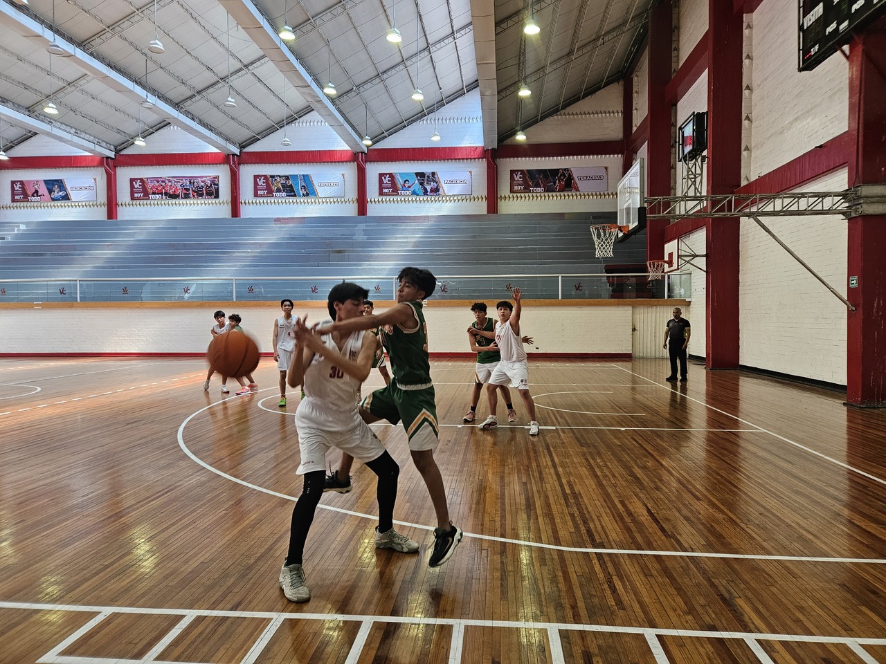 Defensa de un jugador de Costeños