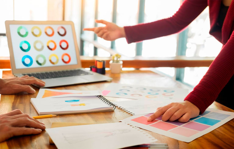 Te Asesoramos y aportamos
 soluciones creativas para
 enriquecer tu idea original.