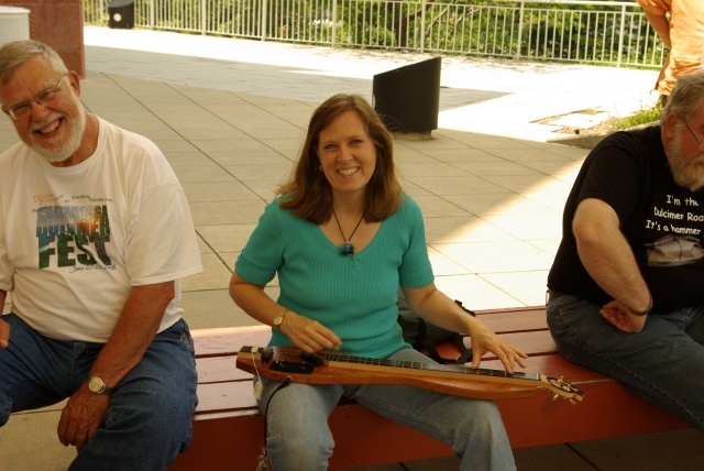 Jam at the riverfront, Chattanooga Dulcimer Festival, 2008