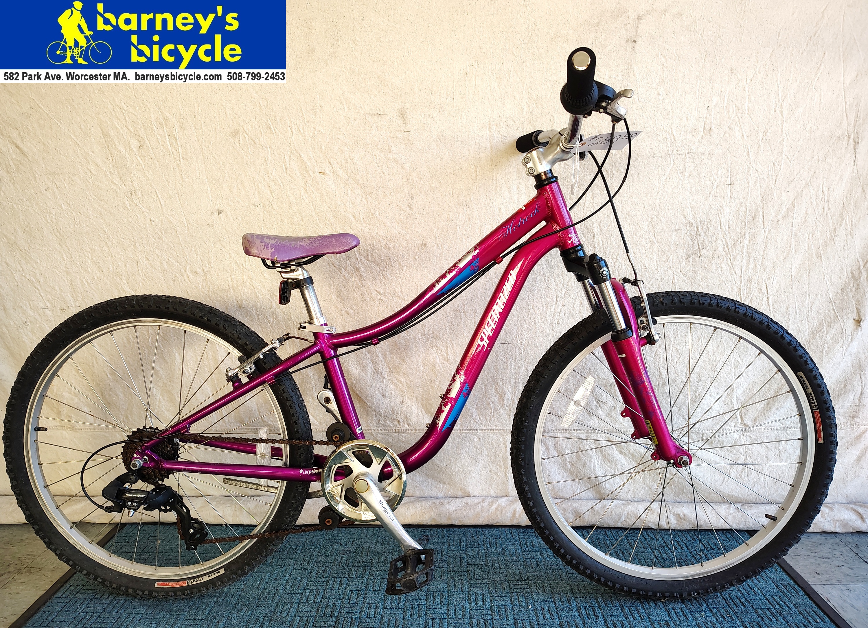 Specialized Hotrock 24
Wheel Size: 24"/ Ages 9-12 / Speeds: 21spd
Price: $289.00  (Condition: Very Good )
