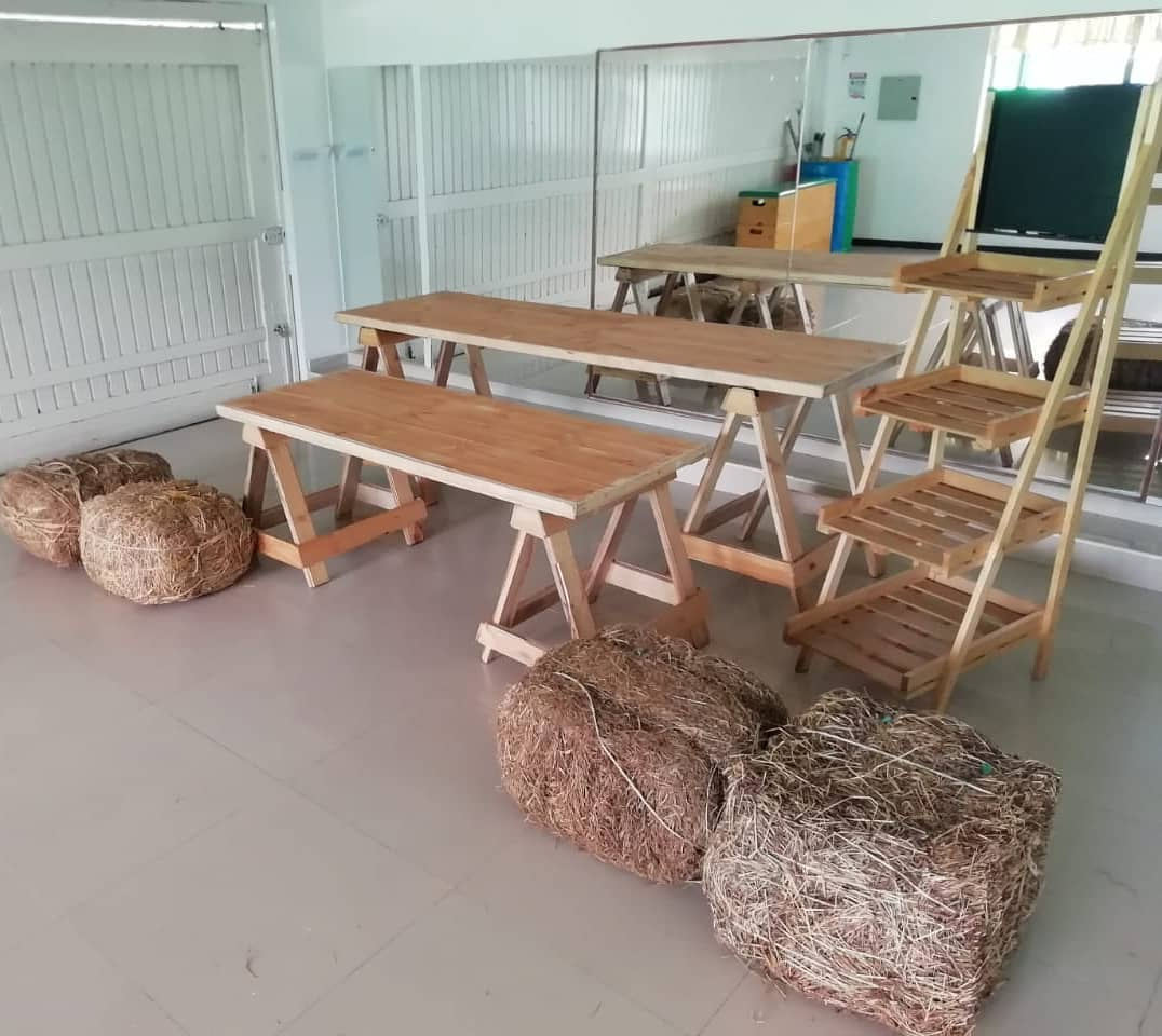 ** Doble Tipo Caballete
Caballete Pequeña
1.62Cm x 71cm Alto
Caballete Grande
2.15Cmx82Cm Alto
$ 130.000
Heno multi - usos
40cm x 60cm
Alquiler
$15.000