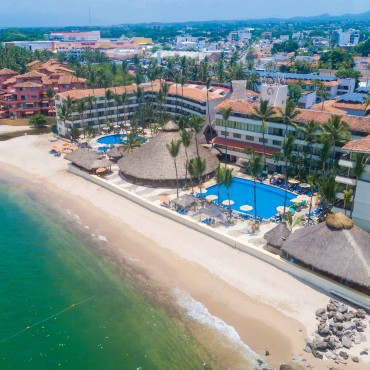 https://0201.nccdn.net/1_2/000/000/186/778/las-palmas-by-the-sea-panoramic-photo-2.jpeg