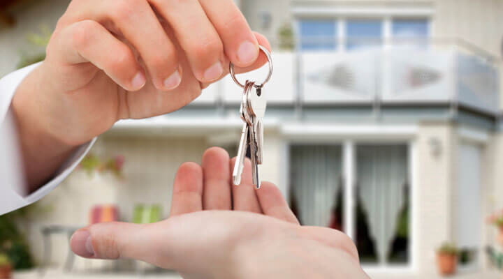 Inmobiliaria Compra y Venta - CASAS