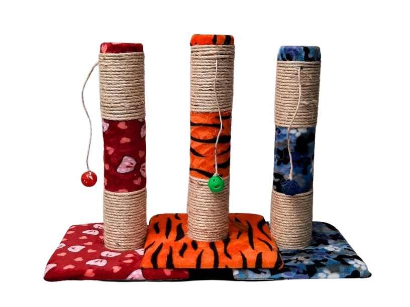 RASC01 RASCADERO DE GATO 
FLANEL E IZTLE (30x30x49 cm)