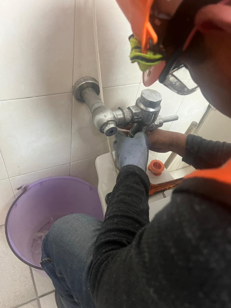 Mantenimiento a Sanitarios