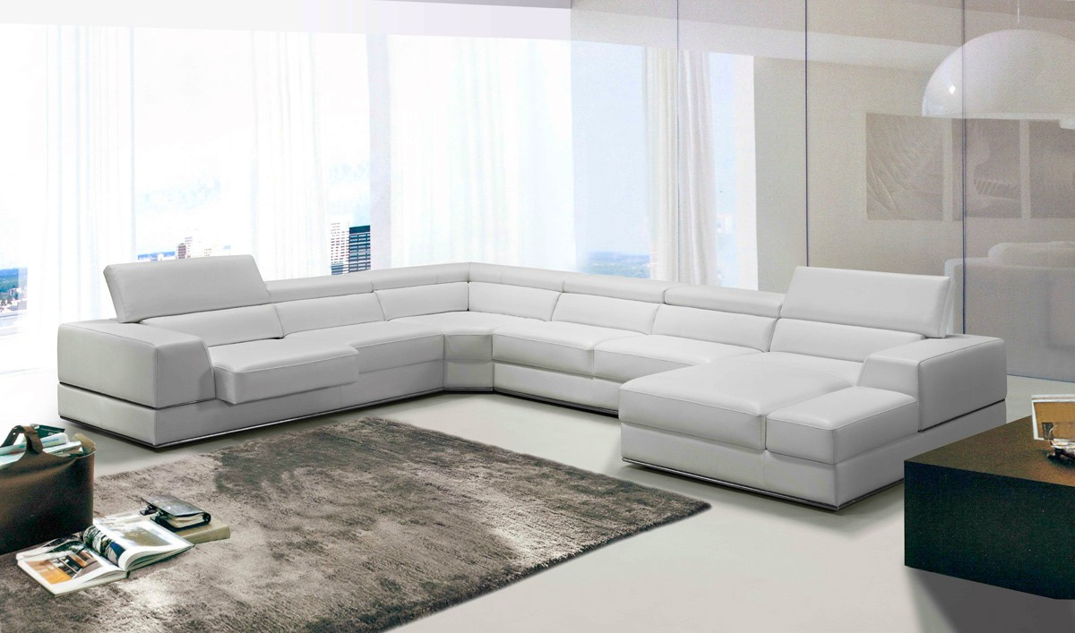 Divani Casa Sectional
Available in Multiple Colors