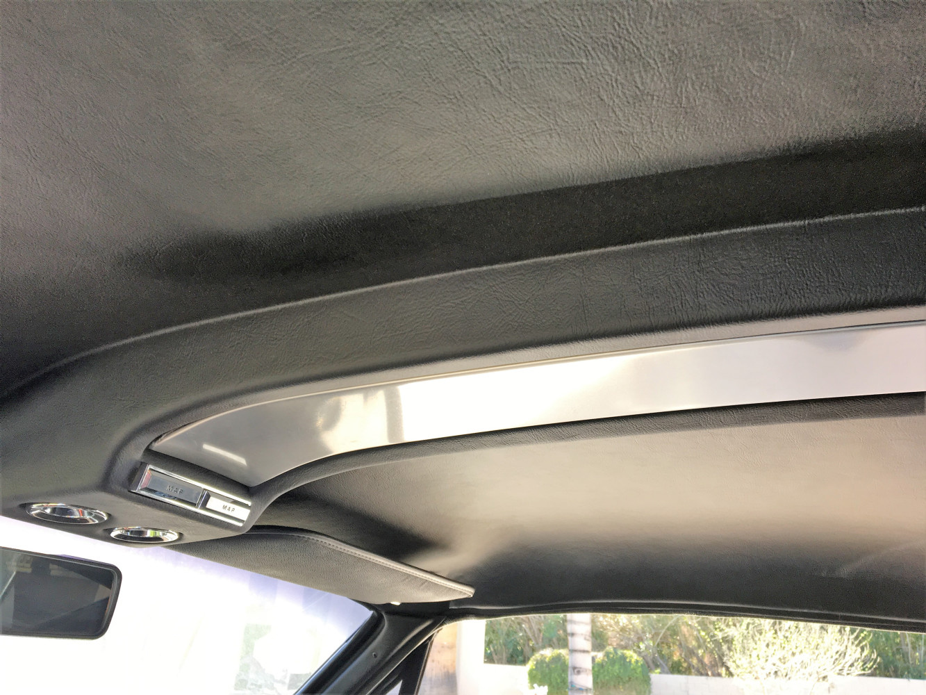 Overhead console