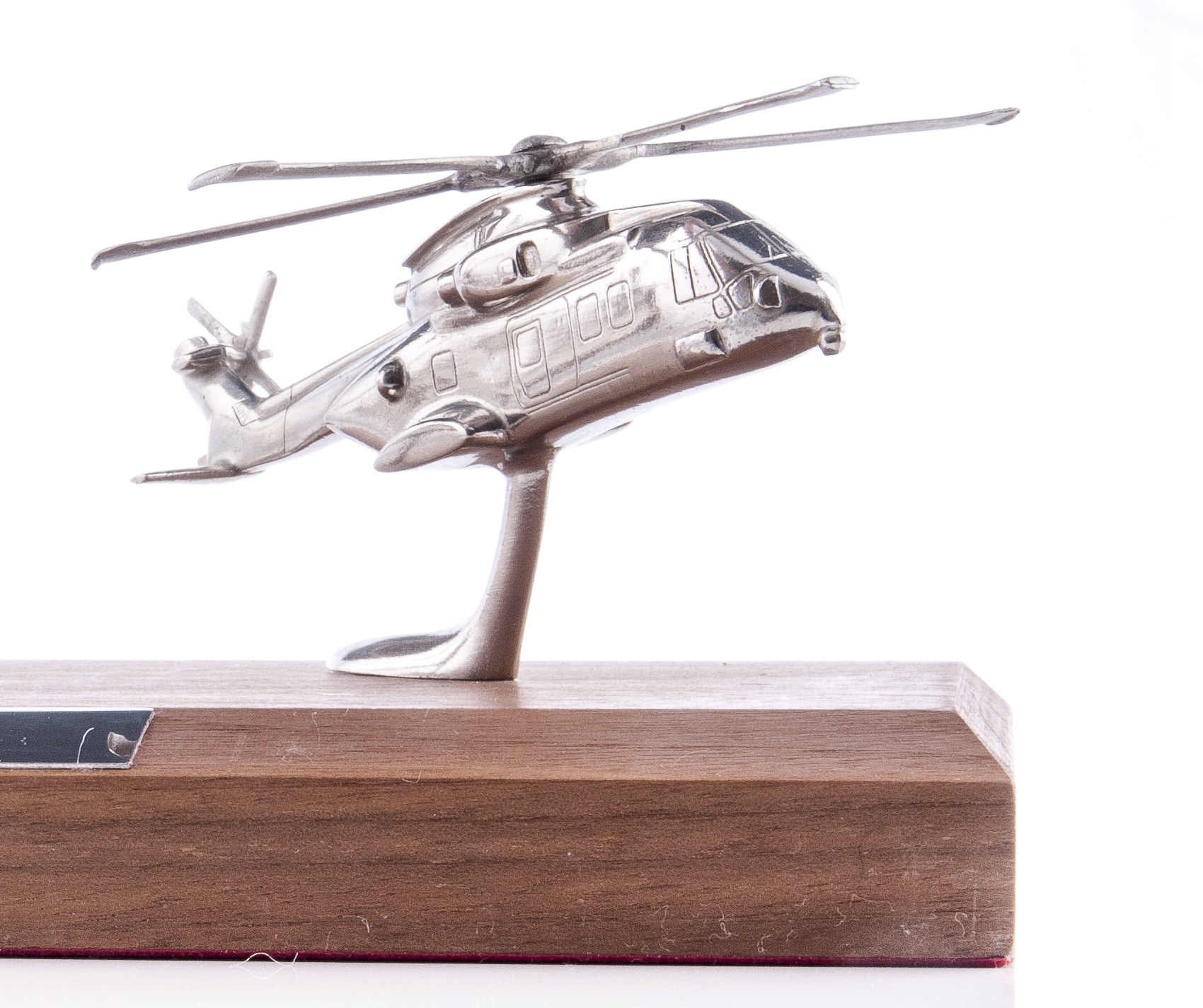 https://0201.nccdn.net/1_2/000/000/189/3db/Merlin-MK-3.jpg