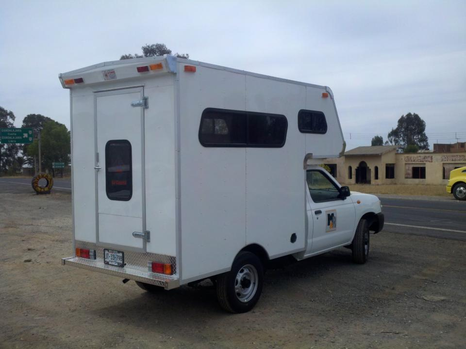 campers volado chasis nissan  