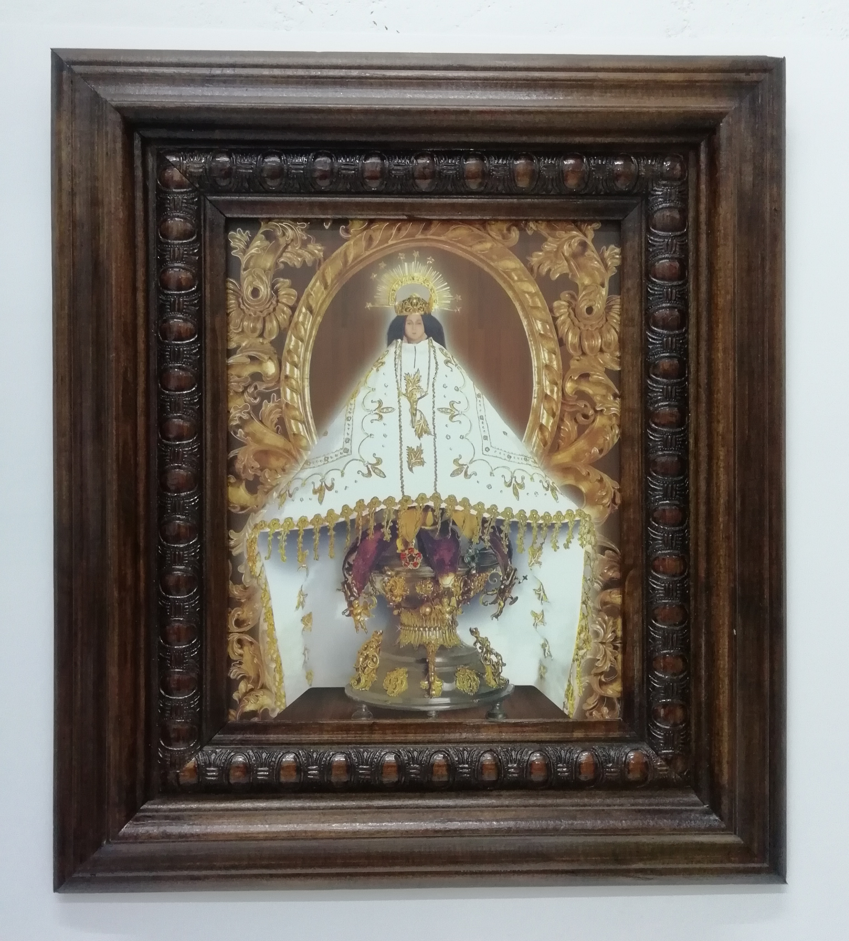 VIRGEN DE JUQUILA
litografia en marco de madera de pino color caoba 20cm x 25cm - 30cm x 40cm - 40cm x 50cm - 50cm x 70cm

preguntar por existencias.