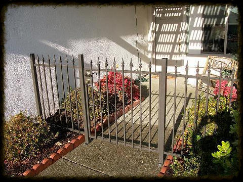 Bronze Gate w/ Spears