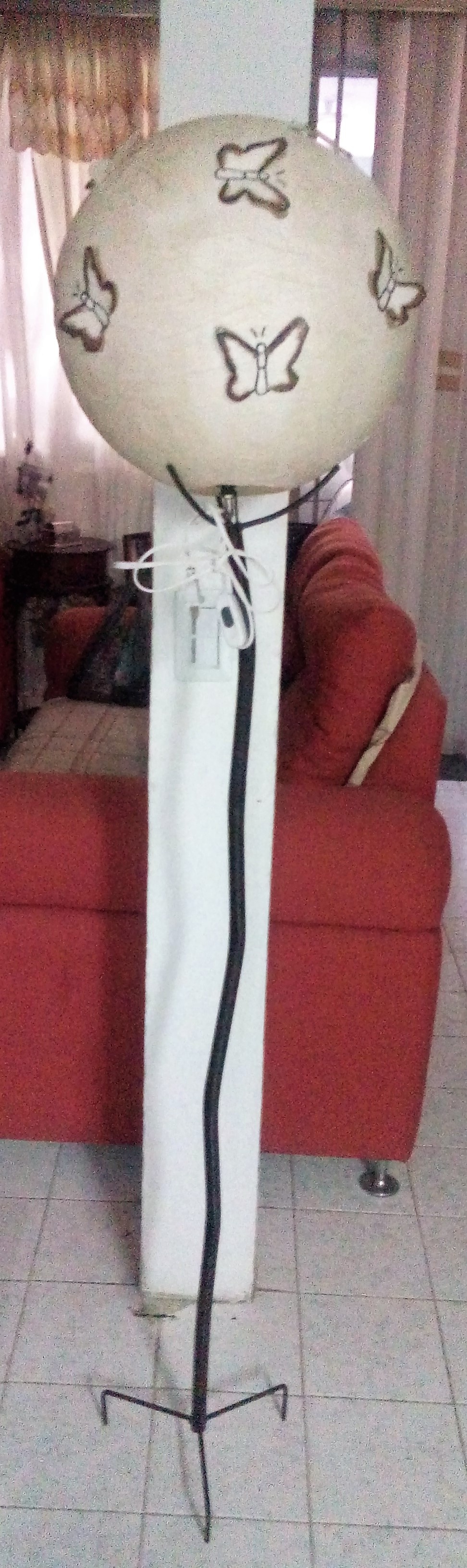 https://0201.nccdn.net/1_2/000/000/18c/11c/Lampara-mariposas-972x3264.jpg